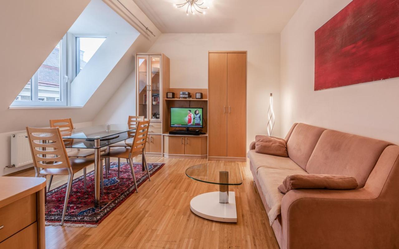 - Cav 4* Wien
